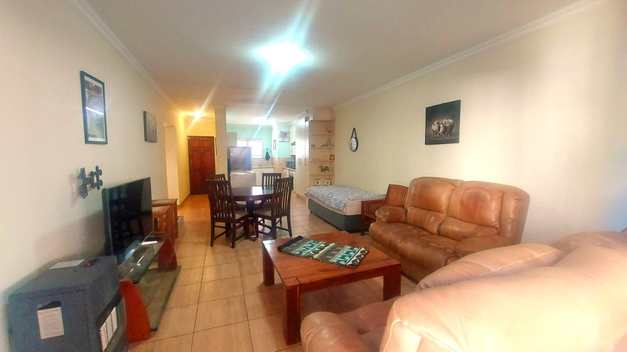 2 Bedroom Property for Sale in Gateway Manor North West